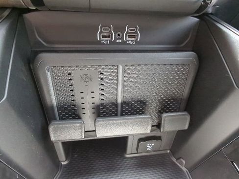 New 2026 RAM 1500 4x4 Crew Cab image 21