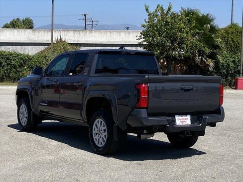 Certified 2026 Toyota Tacoma SR5 RWD image 40