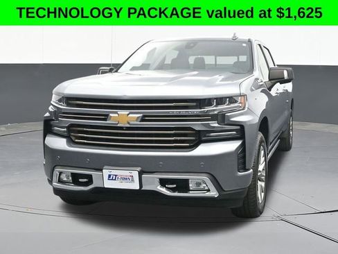Used 2019 Chevrolet Silverado 1500 High Country w/ Technology Package image 2