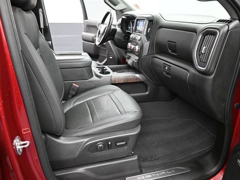 Used 2019 GMC Sierra 1500 Denali w/ Denali Ultimate Package AWD/4WD image 21