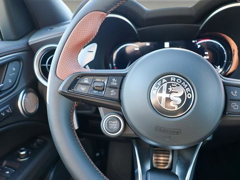 New 2025 Alfa Romeo Stelvio Sprint AWD/4WD image 12