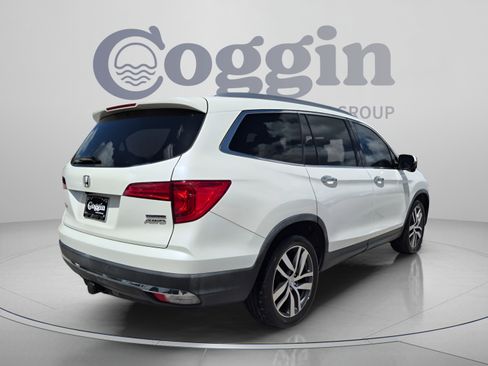 Used 2016 Honda Pilot Touring image 5