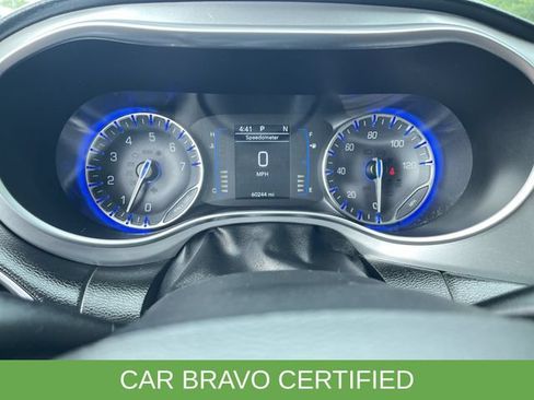 Used 2019 Chrysler Pacifica Touring Plus w/ S Appearance Package FWD image 12
