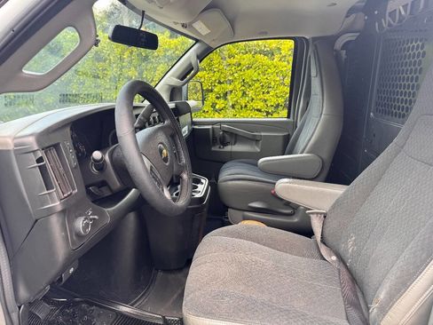 Used 2019 Chevrolet Express 2500 w/ Driver Convenience Package image 20