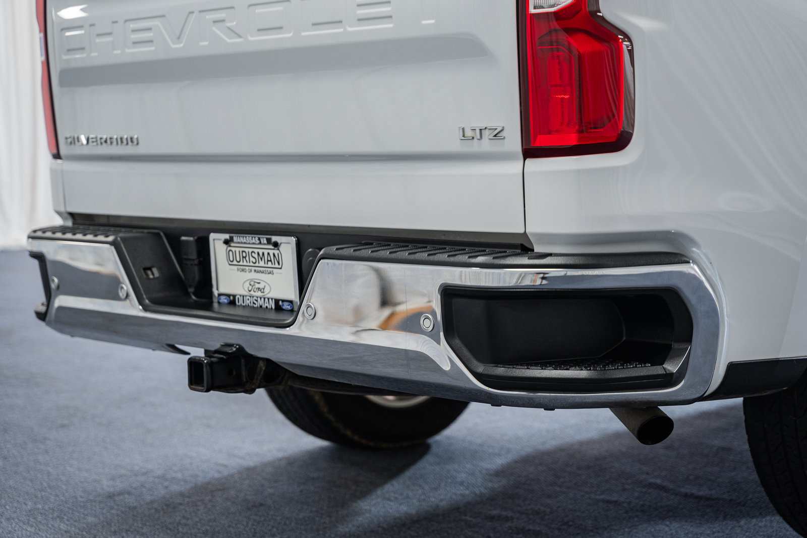 Used 2020 Chevrolet Silverado 1500 LTZ w/ LTZ Premium Package AWD/4WD image 8