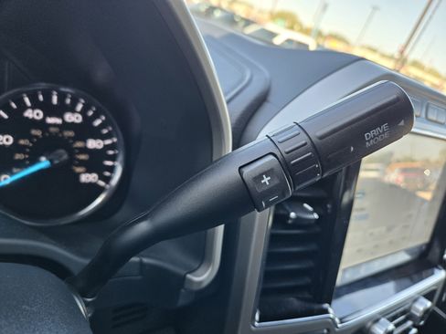 Certified 2022 Ford F350 Lariat w/ Chrome Package image 22