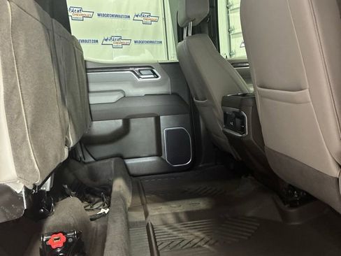 Used 2025 Chevrolet Silverado 1500 LTZ AWD/4WD image 43