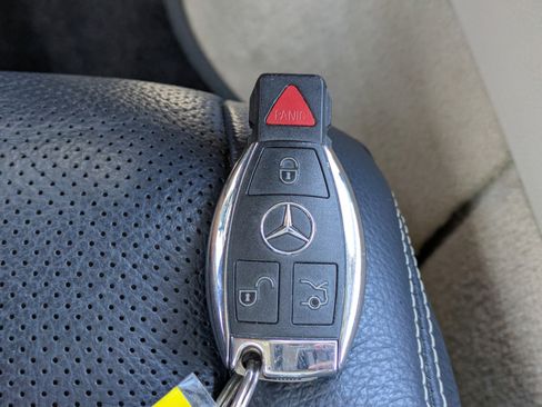 Used 2017 Mercedes-Benz E 400 Cabriolet image 29