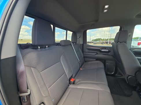 Used 2024 Chevrolet Silverado 1500 LT w/ Convenience Package II RWD image 32