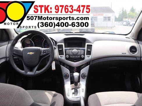 Used 2014 Chevrolet Cruze LS FWD image 14