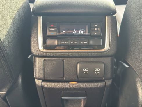 Used 2022 Subaru Ascent Onyx Edition image 21