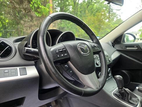 Used 2013 MAZDA MAZDA3 i Touring FWD image 20