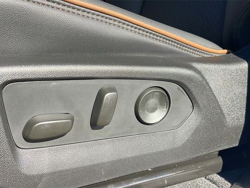 New 2026 GMC Canyon AT4 w/ Technology Plus Package image 11