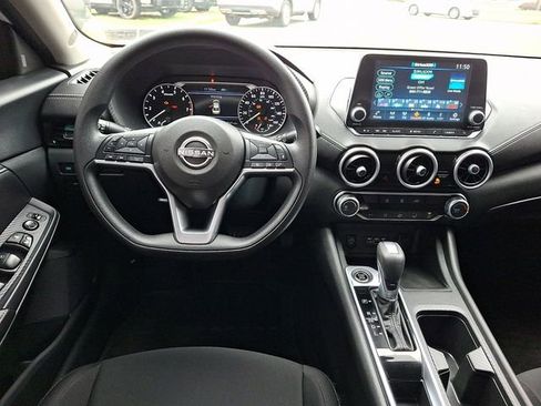 Used 2024 Nissan Sentra SV w/ Lighting Package image 11