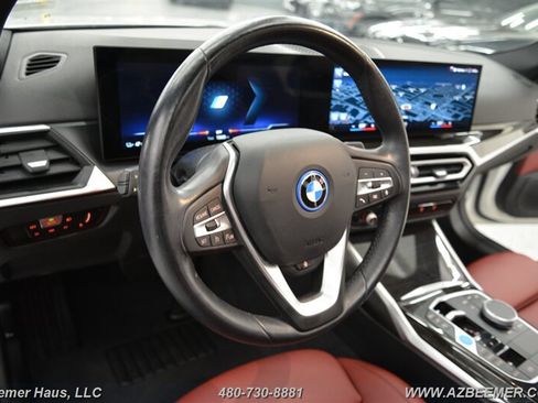 Used 2023 BMW i4 eDrive40 w/ Premium Package image 27