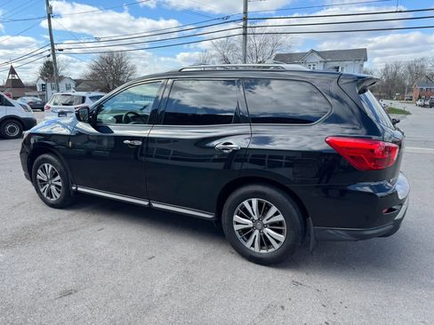 Used 2019 Nissan Pathfinder S image 9