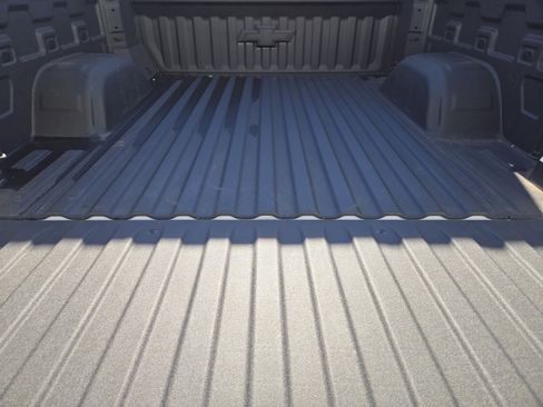 Used 2025 Chevrolet Silverado 1500 LT w/ Safety Package image 33