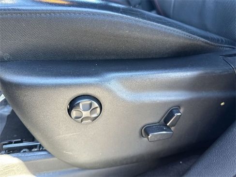 Used 2023 Dodge Durango GT image 14