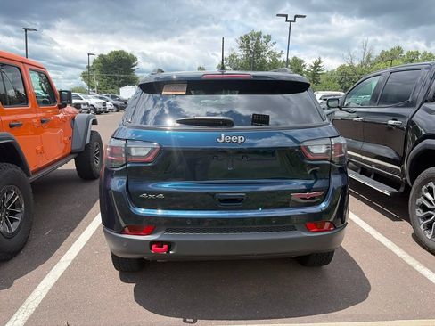 Used 2024 Jeep Compass Trailhawk w/ Trailhawk Elite Group AWD/4WD image 9