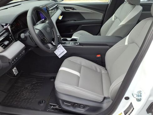 New 2026 Toyota Camry SE image 3