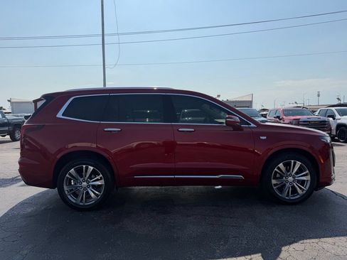 Used 2024 Cadillac XT6 Premium Luxury w/ Technology Package FWD image 17