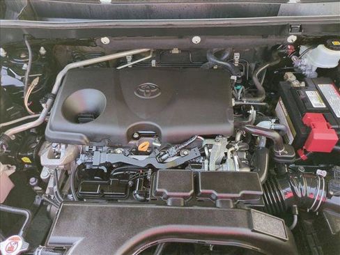 Used 2019 Toyota RAV4 XLE Premium FWD image 23