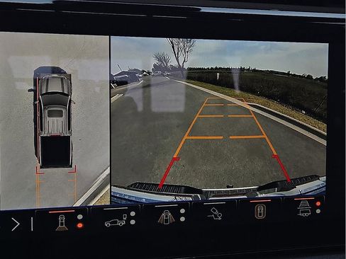 Used 2025 GMC Sierra 1500 Denali image 14