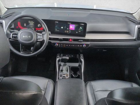Used 2024 Kia Sorento S image 18