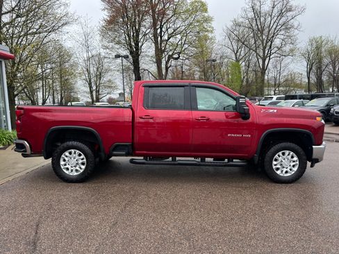 Used 2020 Chevrolet Silverado 2500 LT w/ All Star Edition AWD/4WD image 8