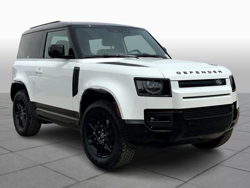 New 2025 Land Rover Defender 90 X-Dynamic SE image 2