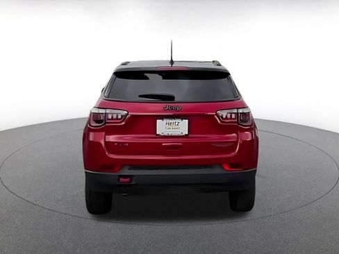 Used 2025 Jeep Compass Trailhawk image 10