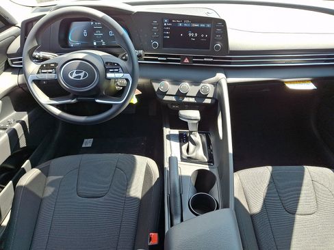 New 2026 Hyundai Elantra SE FWD image 10