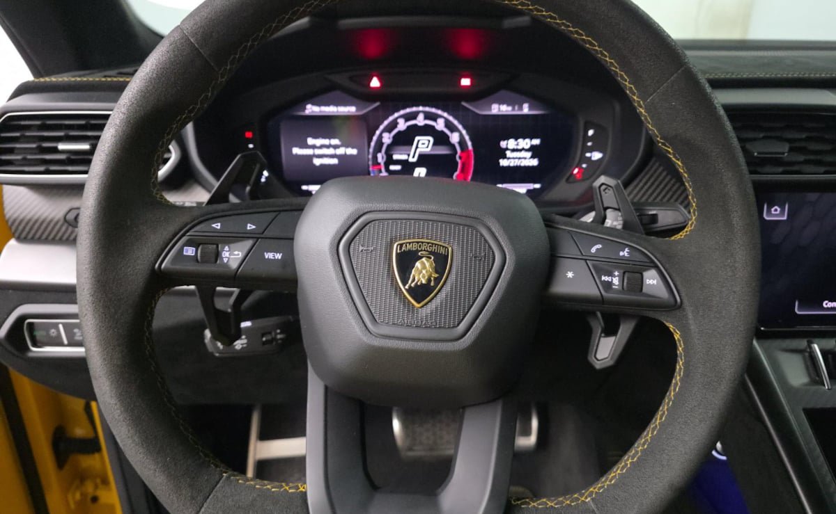 Used 2024 Lamborghini Urus Performante AWD/4WD image 9
