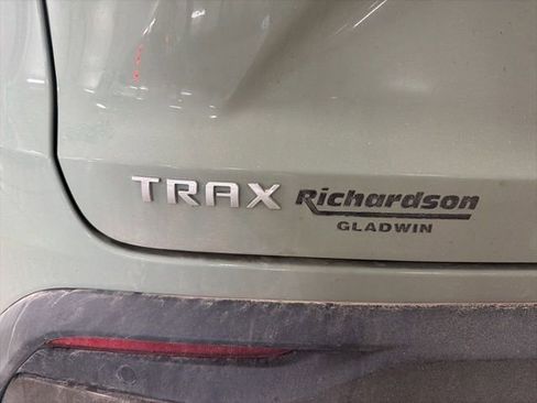 Used 2025 Chevrolet Trax ACTIV w/ Sunroof Package image 10