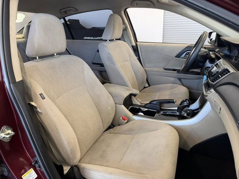 Used 2013 Honda Accord LX image 22