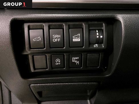 Used 2023 Subaru Forester Premium AWD/4WD image 35