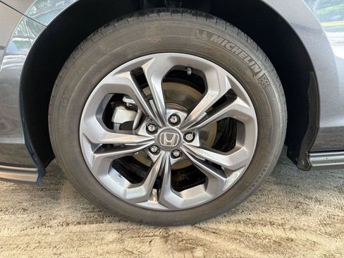 Used 2023 Honda Accord EX image 19