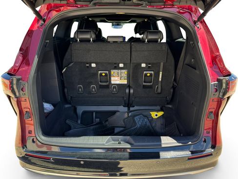 Certified 2025 Toyota Sienna Limited AWD/4WD image 19