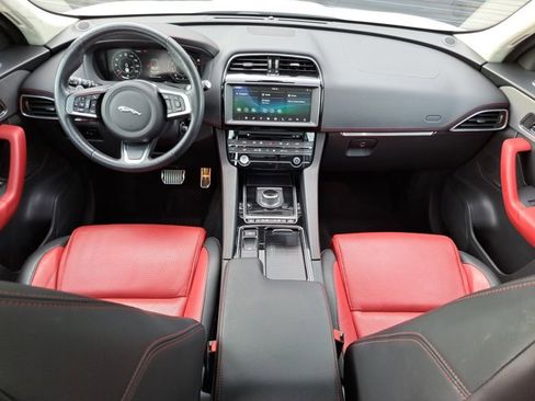 Used 2020 Jaguar F-PACE Checkered Flag image 13