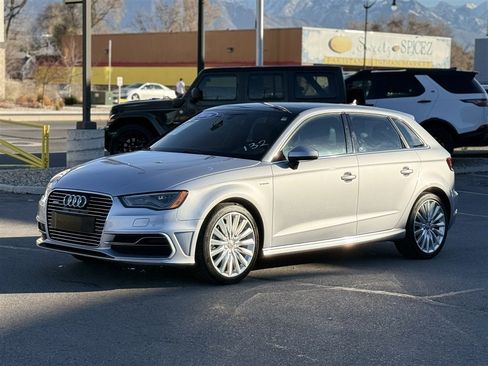 Used 2016 Audi A3 e-tron Premium Plus w/ Premium Plus Package image 3