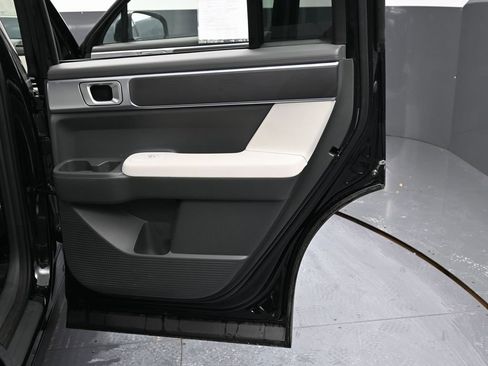 Used 2025 Hyundai Santa Fe SE image 38