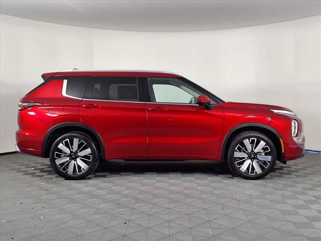 Used 2025 Mitsubishi Outlander SEL FWD image 28