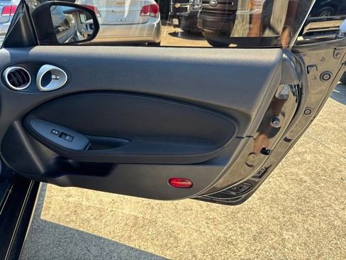 Used 2014 Nissan 370Z Coupe RWD image 13