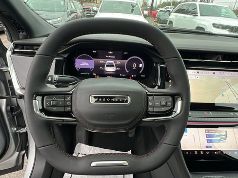 Used 2025 Jeep Wagoneer S Limited w/ Comfort Package image 27