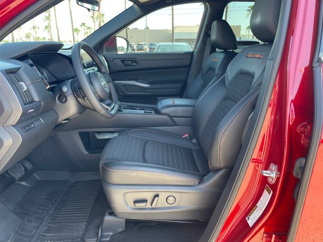Used 2024 Nissan Pathfinder Rock Creek AWD/4WD image 9