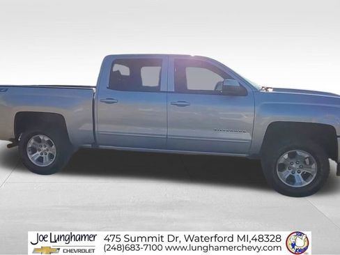 Used 2018 Chevrolet Silverado 1500 LT w/ All Star Edition image 10