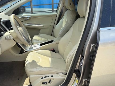 Used 2012 Volvo XC60 T6 image 10