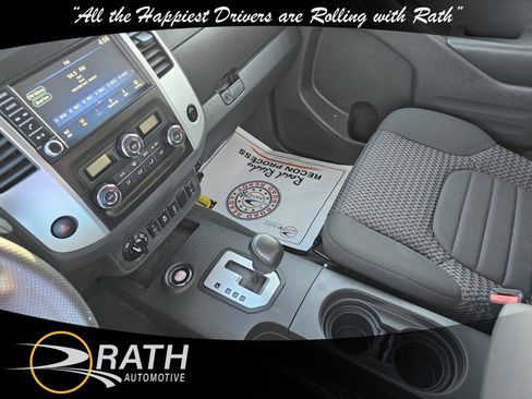 Used 2021 Nissan Frontier SV image 13