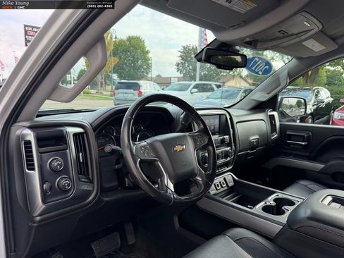 Used 2017 Chevrolet Silverado 1500 LTZ Z71 w/ LTZ Plus Package AWD/4WD image 13