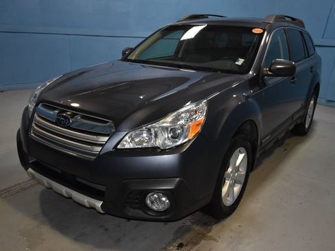 Used 2014 Subaru Outback 2.5i Limited w/ Moonroof Package image 21